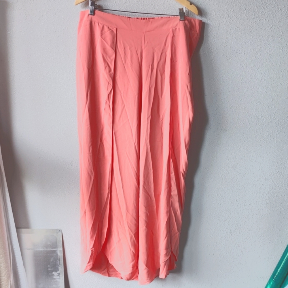 Est 1946 Size XL Spring/Summer Flowy Pants NWT Peach Color